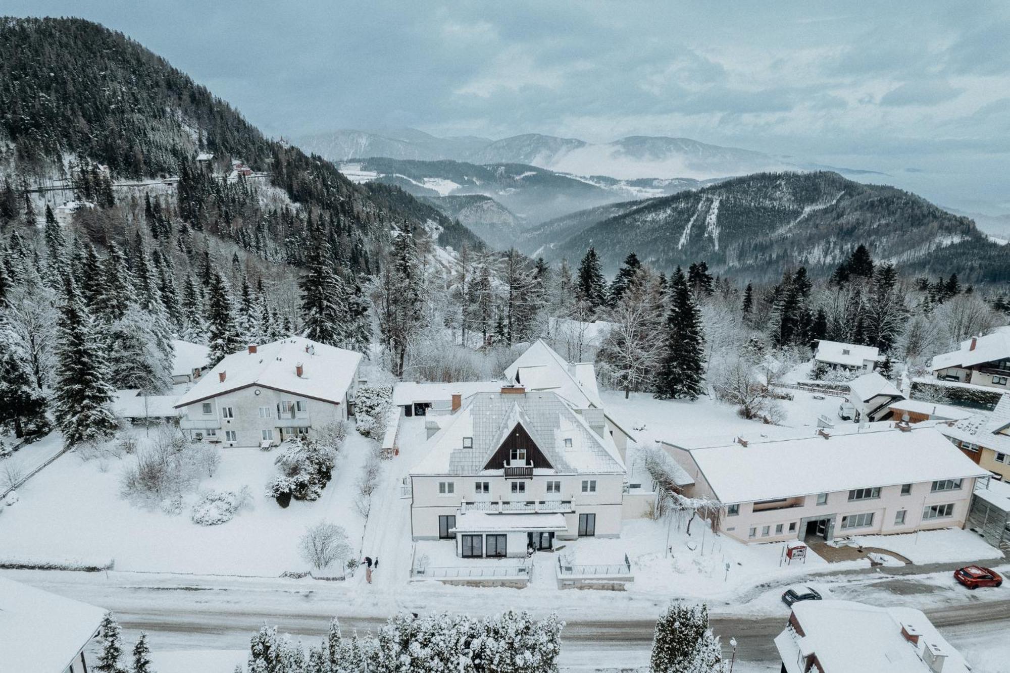 Der Loeffler Am Semmering Bed&Breakfast Esterno foto